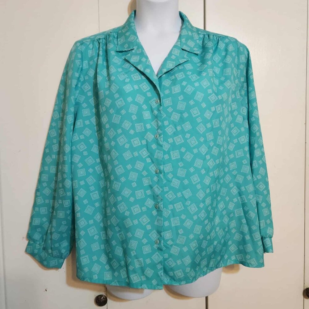 VTG Plus 24W Donnkenny Blouse Aqua Geometric Button Up Camp Long Sleeve Shirt